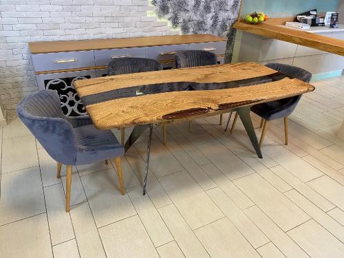 Table salle à manger créateur bois massif chêne brute plateau bois et verre et pieds en méta